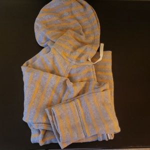 Gray and Yellow Stripe Hoodid